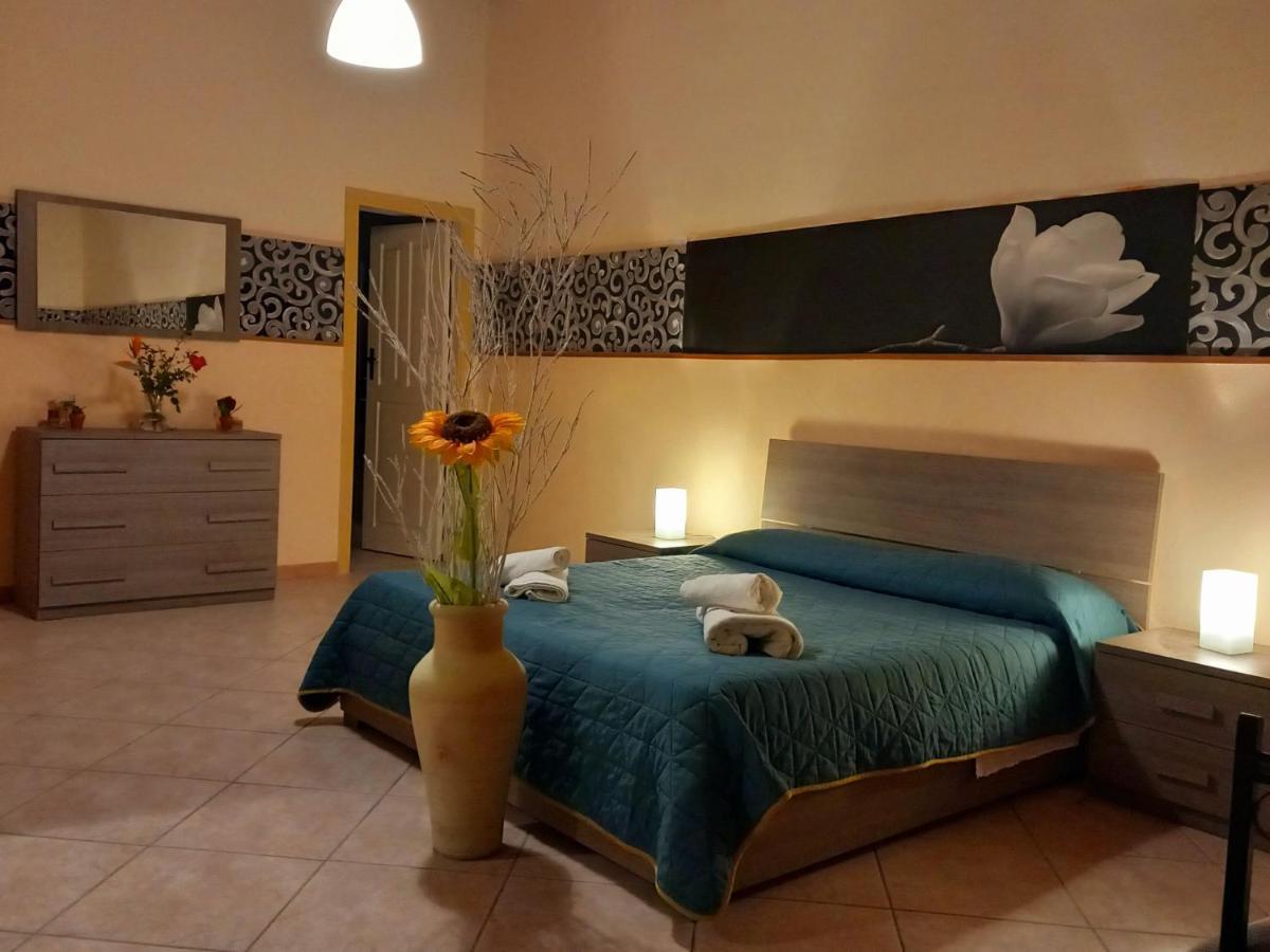 Villa Laura Apartment 贾迪尼-纳克索斯 外观 照片